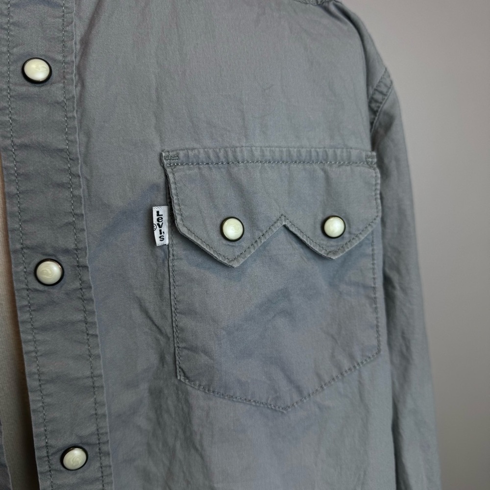 Levi’s Light Grey Button Down Shirt - image 7